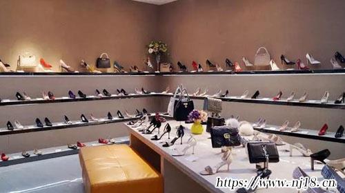 女鞋店鋪名字好聽430個，康熙字典女鞋店鋪名字大全潮流洋氣