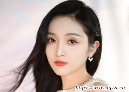 qq昵稱女生簡短好聽可愛