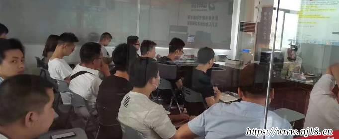 編程培訓多少錢，康熙字典編程培訓費用