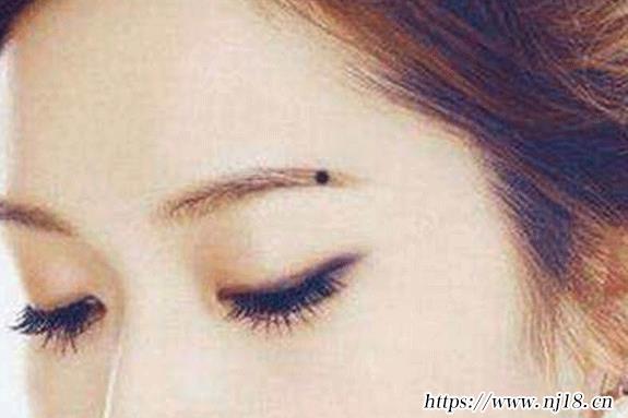 女人10處有痣是富貴痣，女人身上的10大福痣