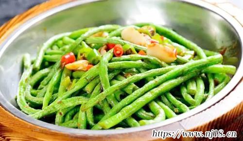 長豆角蒸菜蒸多久呢