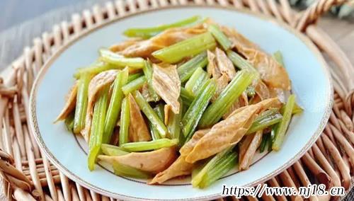 芹菜炒腐竹怎麼做好吃