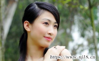 描寫秋天景色優美句子簡短一句，康熙字典形容秋天的景色唯美句子
