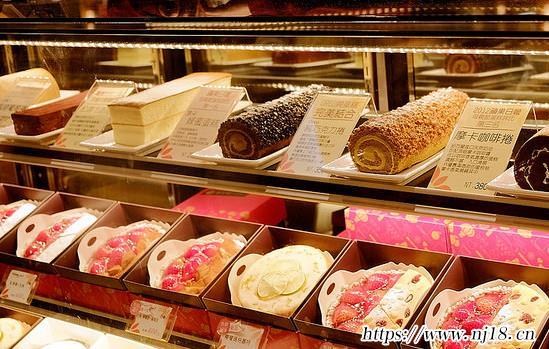 蛋糕店名字，康熙字典蛋糕店名字洋氣一點的