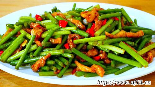 蒜苔炒肉絲