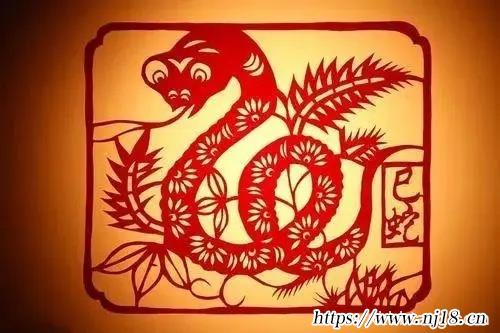 77年屬蛇45歲運勢2022年運勢，康熙字典77年出生45歲屬蛇全年每月運勢