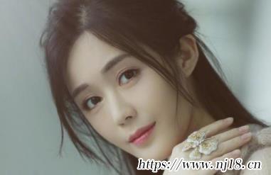2021網名女生簡單氣質好聽，康熙字典微信名女生簡單氣質