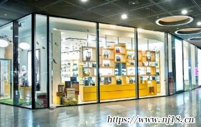 高雅大氣的女包店名字，康熙字典時尚好聽的女包店名字