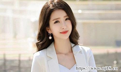 女生網名簡單幹淨霸氣，康熙字典昵稱女生簡短好聽霸氣