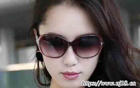 qq網名女生超拽霸氣帶符號