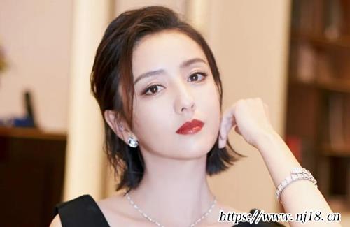 傷感讓人看了心酸想哭的網名，康熙字典傷感傷心的網名大全精選