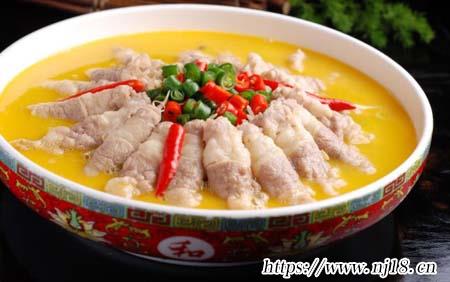 酸湯肥牛的做法，康熙字典酸湯肥牛的做法 家常