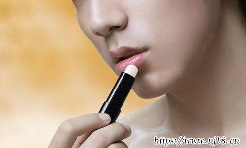 男士潤唇膏排行榜10強，康熙字典男士潤唇膏什麼牌子好