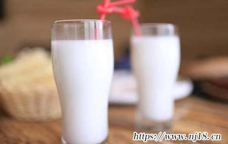 椰子汁什麼顏色，康熙字典椰子汁是什麼顏色