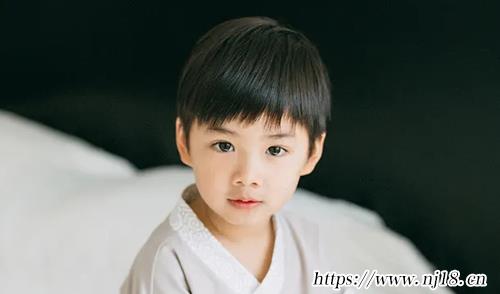 男生名字好聽的真名，康熙字典好聽的男孩名字