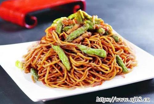 好吃的燜麵