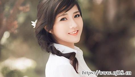 吸引女生的聊天方法，康熙字典和女人怎麼聊天能吸引她