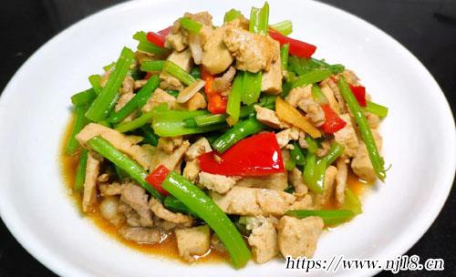 芹菜炒肉