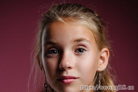 按照八字喜用神給寶寶起名，朝氣蓬勃的寶寶名字大全