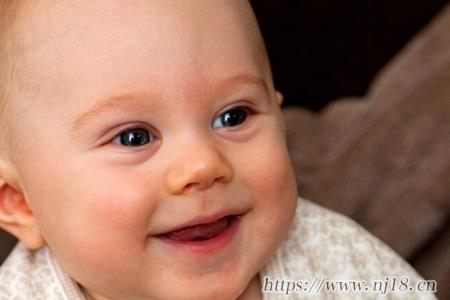 新生兒有內涵的好名字，好聽詩意的新生兒起名大全