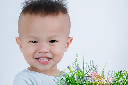 8月出生寶寶取名大全男孩女孩