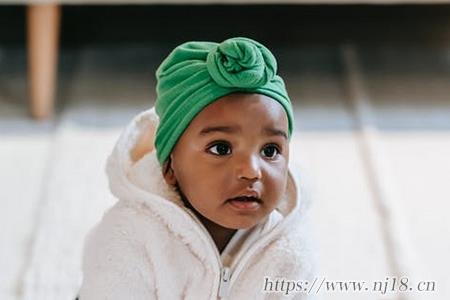 寶寶起名寓意好字形簡單大方