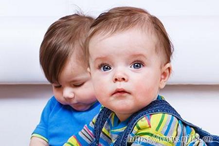 新生兒女孩取名字生辰八字